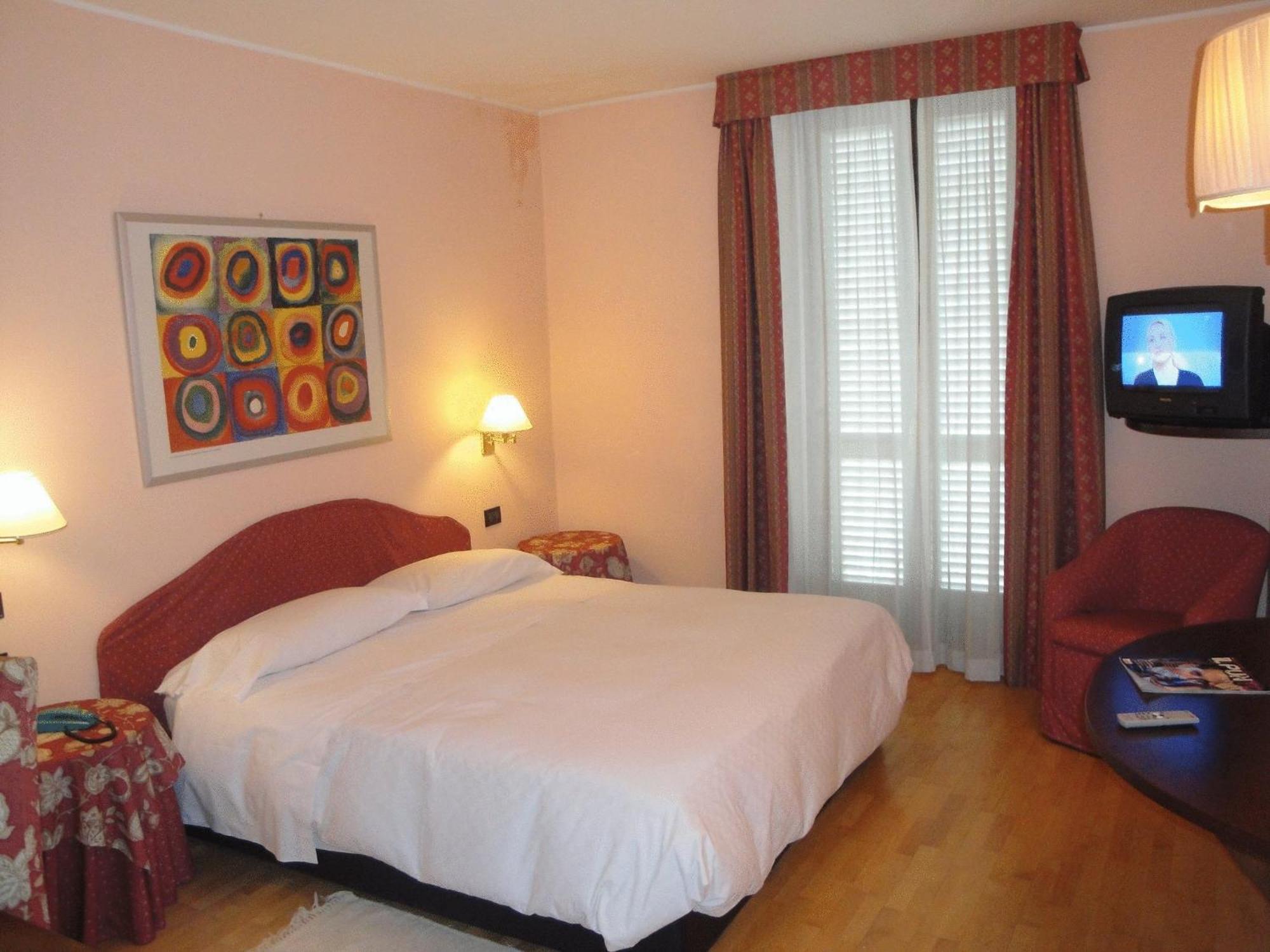 Hotel Due Mondi Turin Exterior photo
